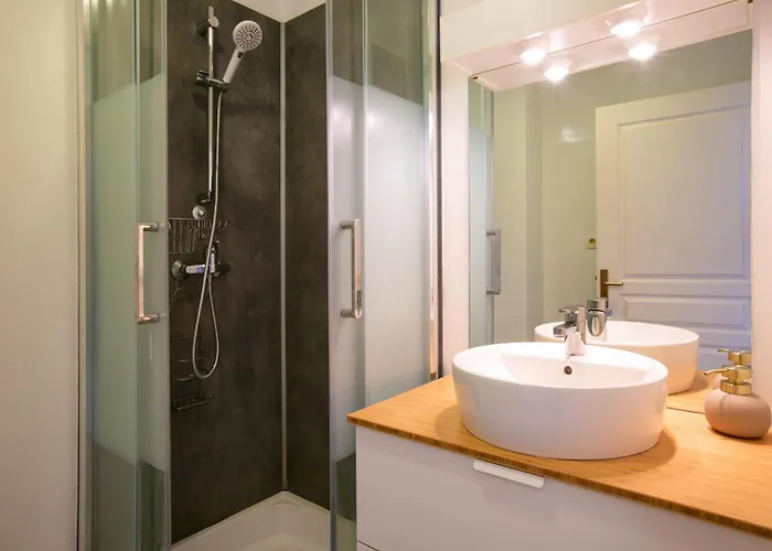 Le Pin Doré - Wifi - Centre-ville Appartamento *